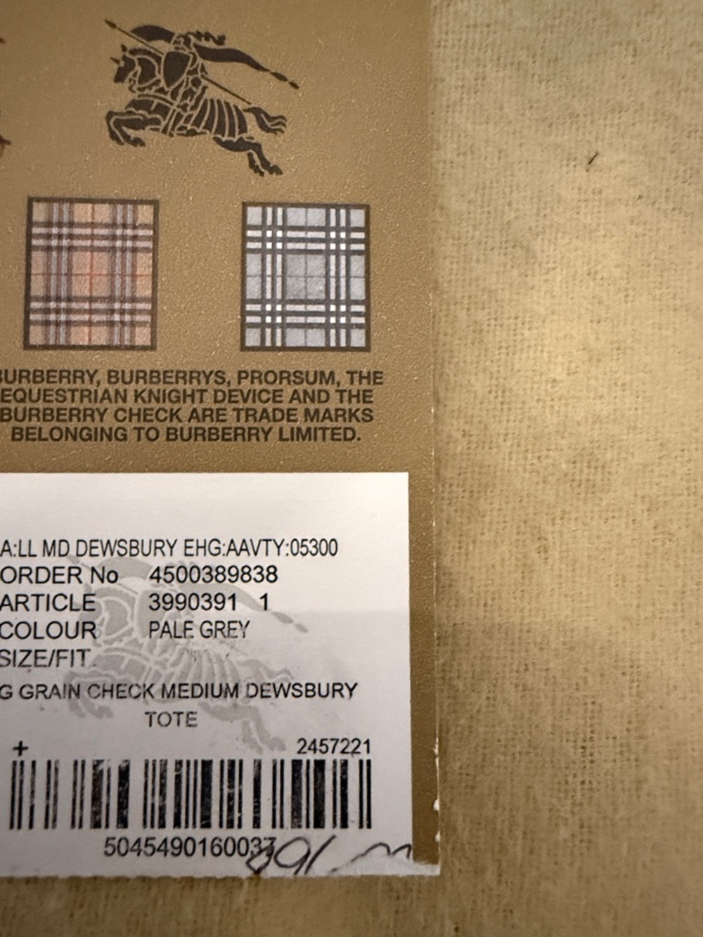 Burberry Heritage Grain check embossed medium Drewsburry Tote, Pale Grey - Picture 9 of 10